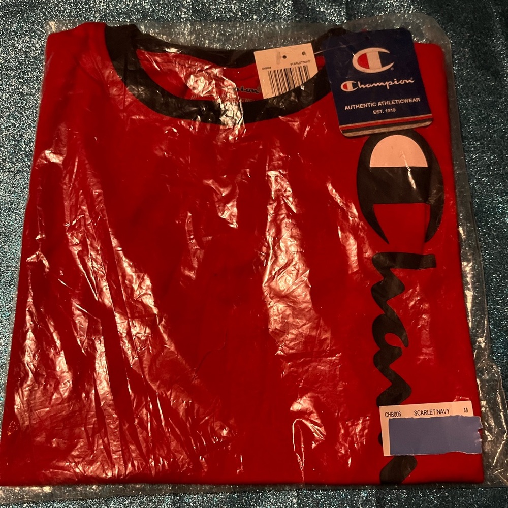 CHAMPION AUTHENTIC ATHLETICWEAR SZ MEDIUM for boys & girls
